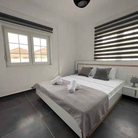 Appartement Mesangala Sunrise à Néa Meságkala Extérieur photo